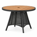 Table de jardin ronde en bois naturel noir de 100 cm avec plateau à lattes et trou pour parasol, par Faverino.